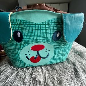 Fit & fresh lunch bag easy to clean interior and exterior.